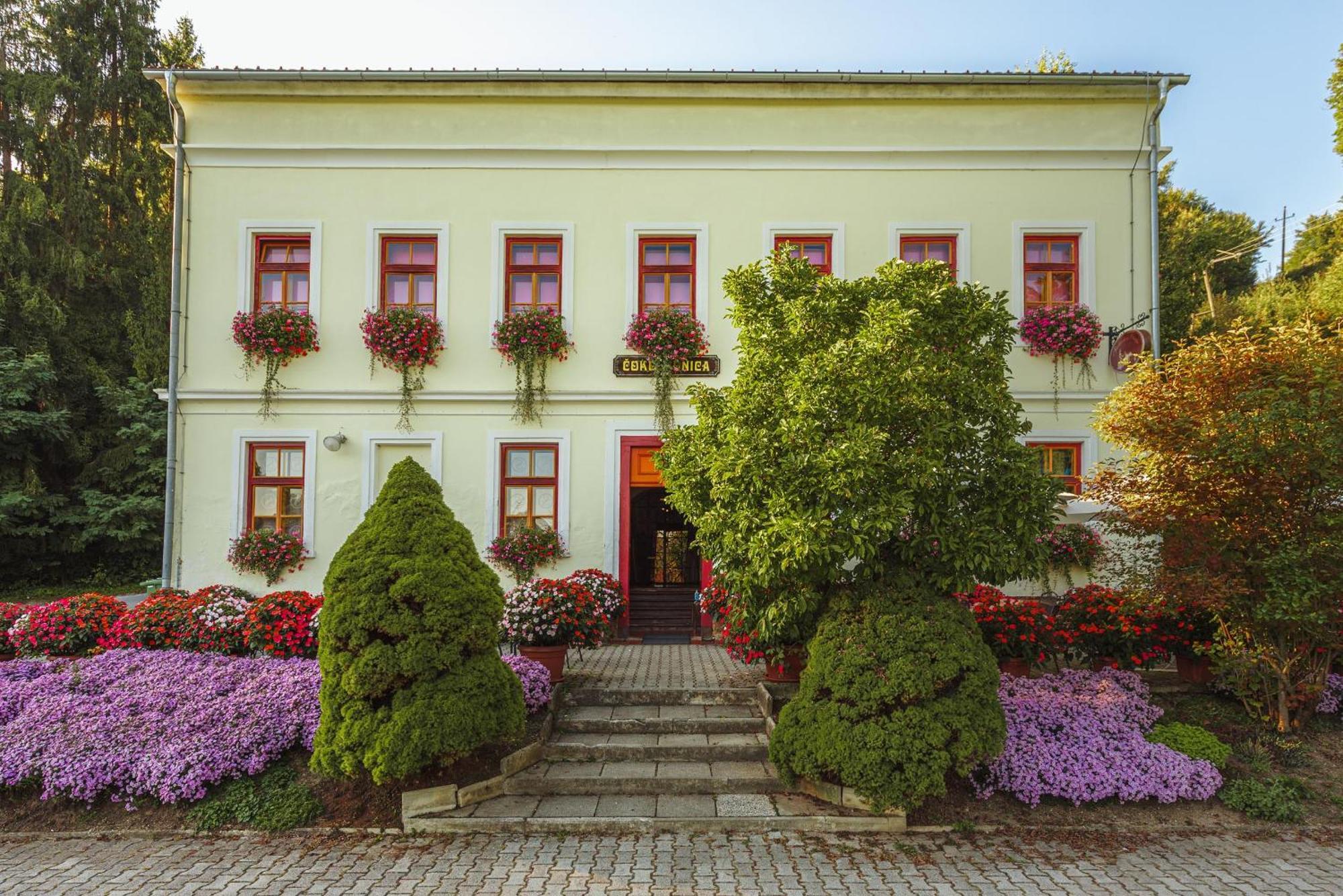 Holiday Homes I&G By The River Next To Olimje Kozje Esterno foto